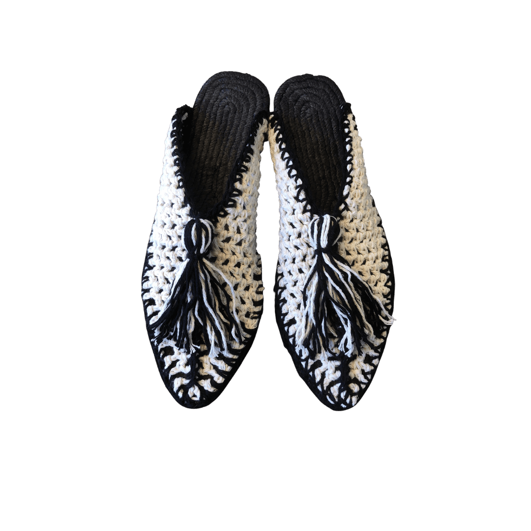 Pantufla blanco y negro